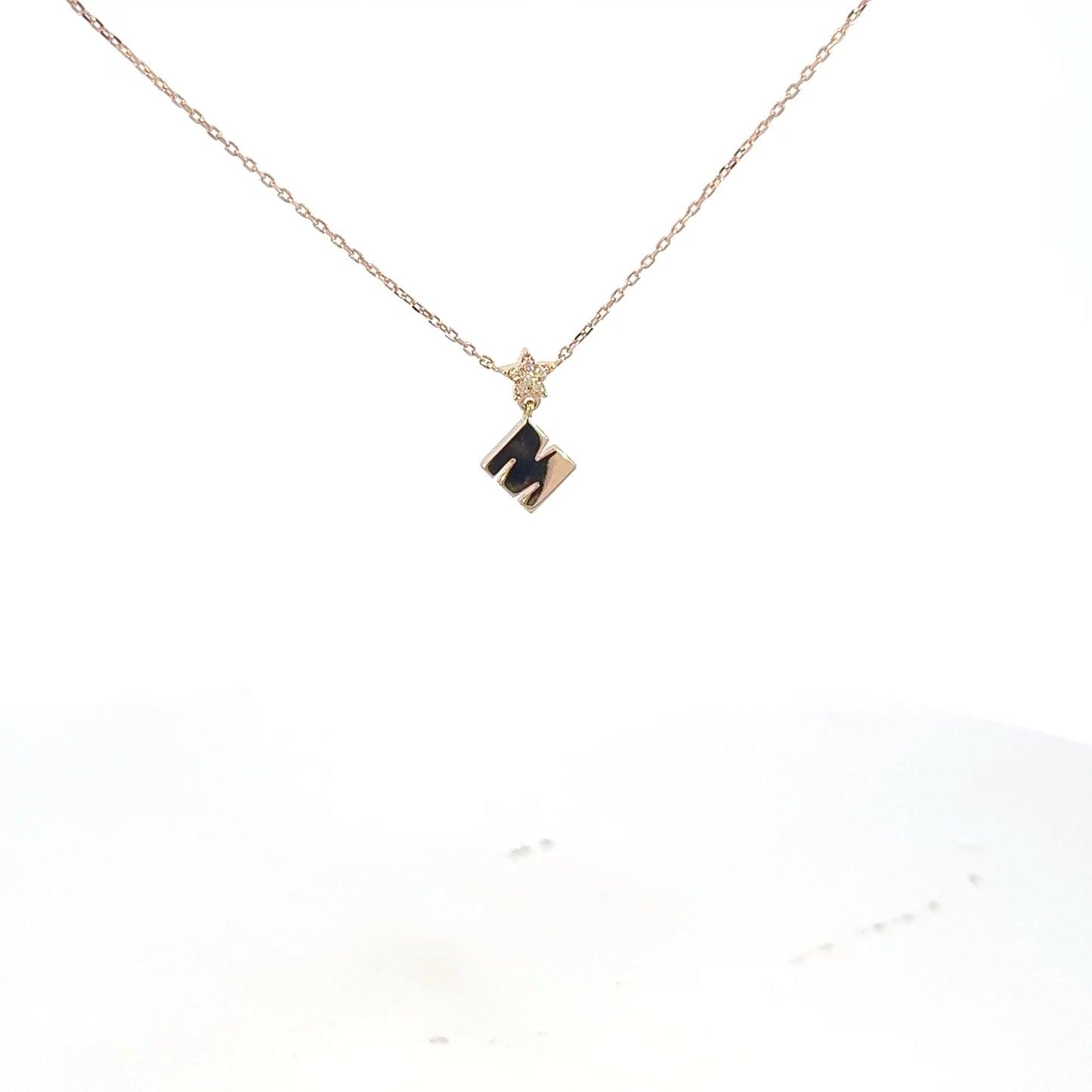 Collana lettera "M"