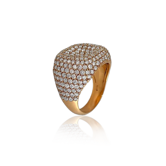 WHITE SQUARE CHEVALIER RING