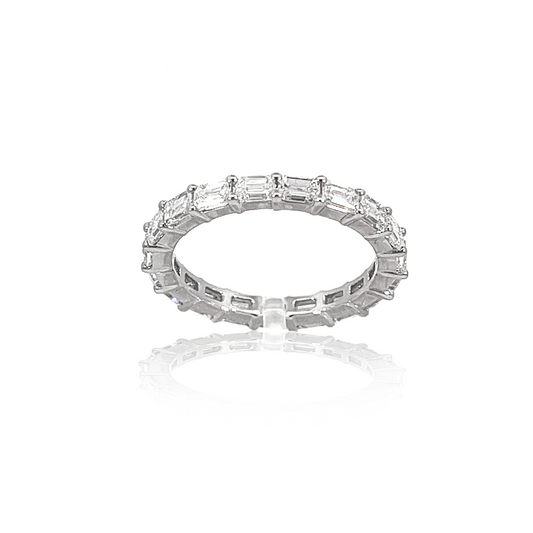 TINY BAGUETTE DIAMOND RING