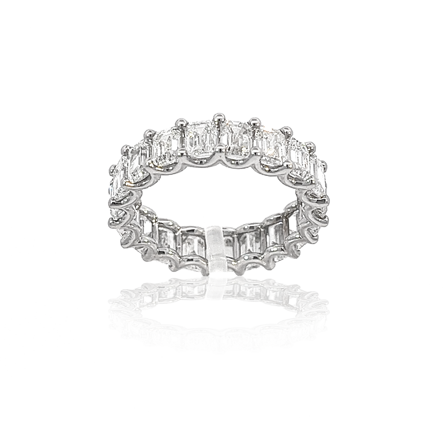 WHITE DIAMOND RING